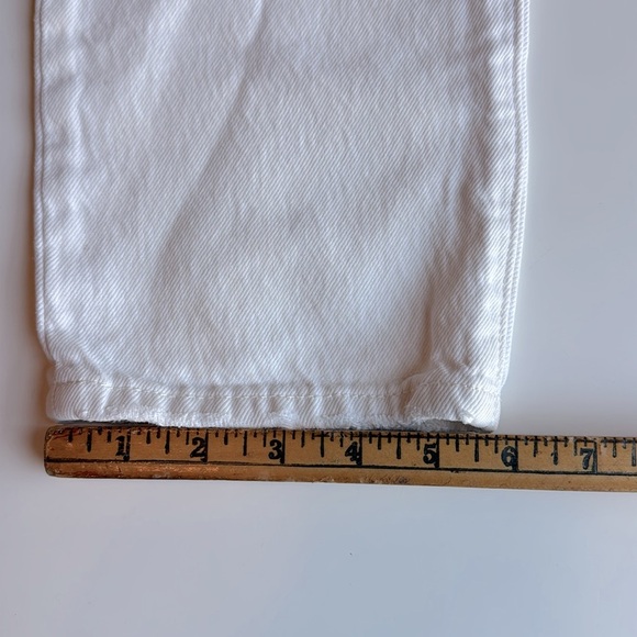 Levi's Customized and Tapered White Distressed jeans - Picture 11 of 11